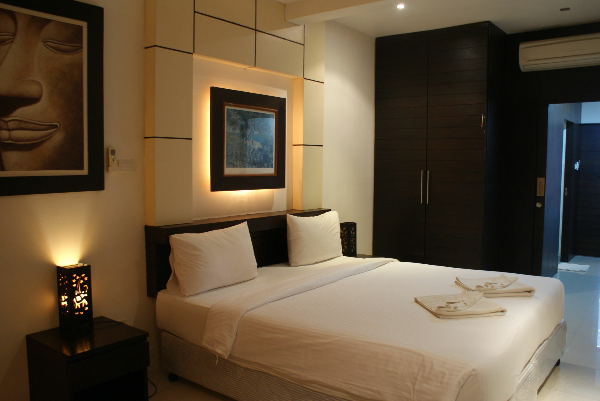 New International Guest House Patong Exterior photo